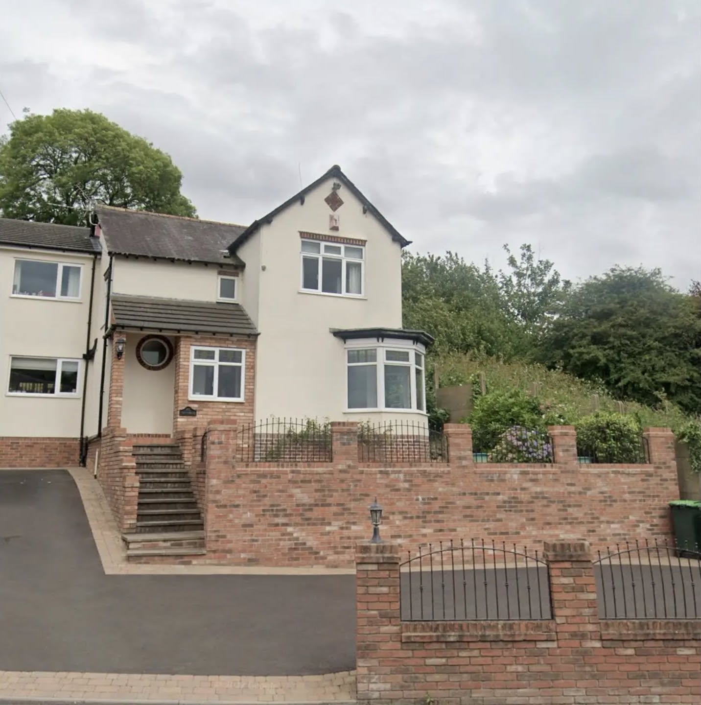 Builders in Newcastle-Under-Lyme
